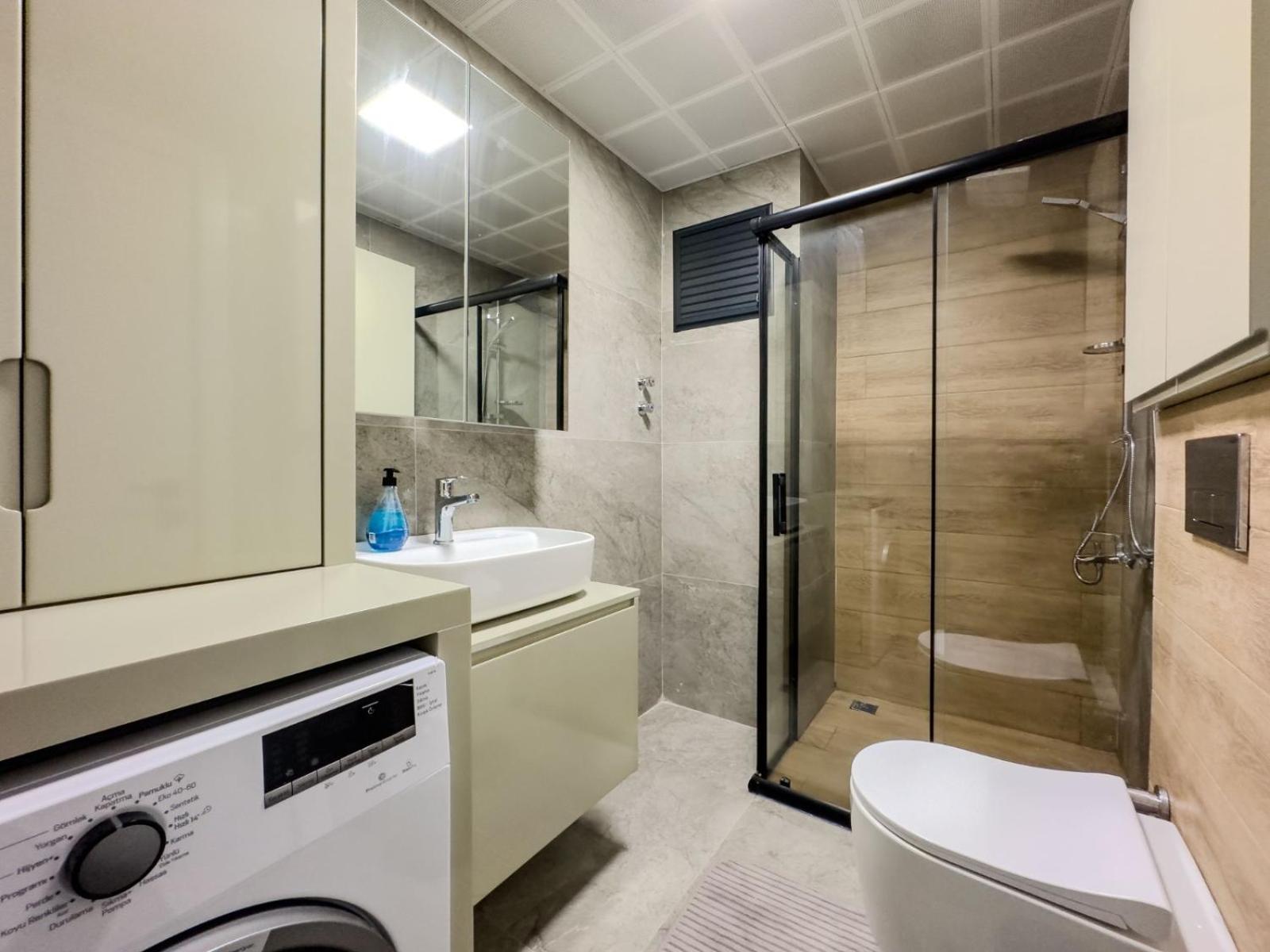 Havalimanina Yakin 1+1 Lux Suite Aksu  Dış mekan fotoğraf